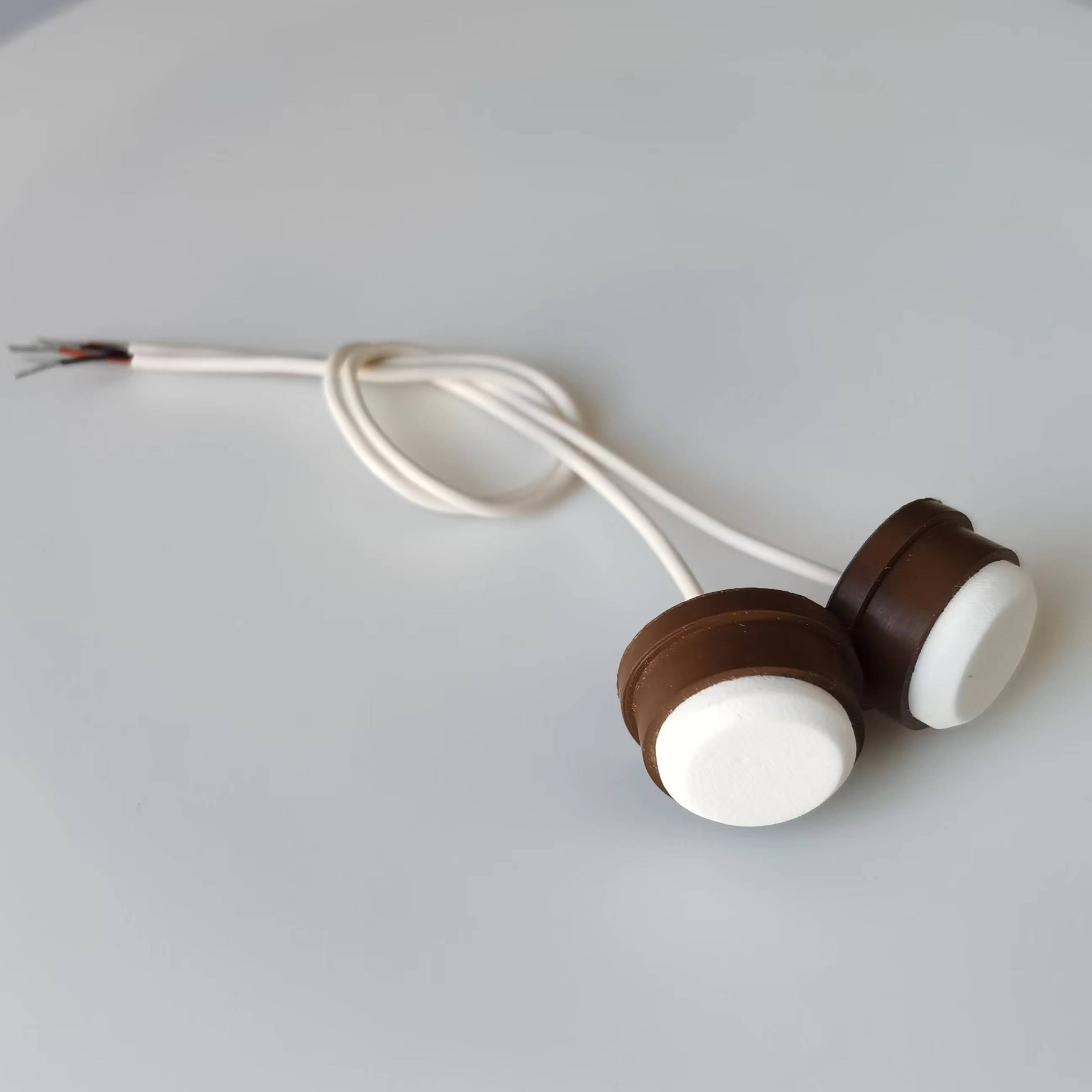 Ultrasonic sensor for gas meters
